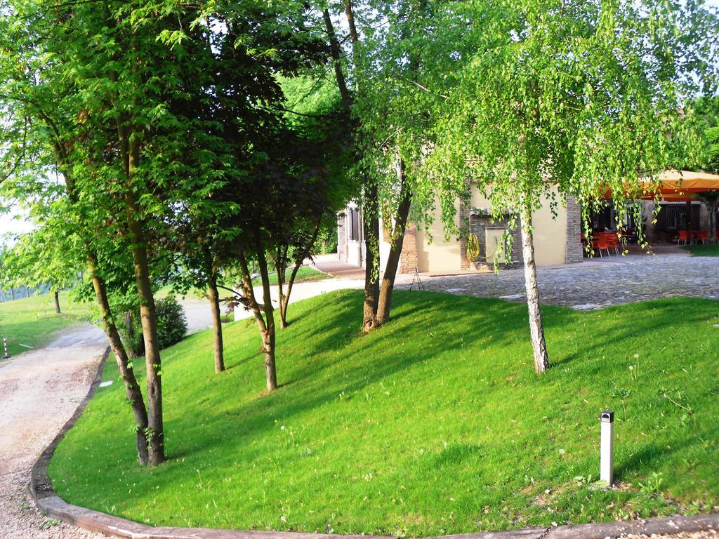 Corte Ca' Bosco Castello di Serravalle Exterior photo