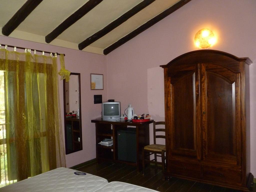 Corte Ca' Bosco Castello di Serravalle Room photo